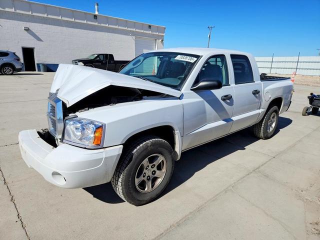 2007 DODGE DAKOTA QUAD SLT  
