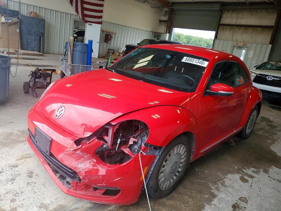 2013 VOLKSWAGEN BEETLE   