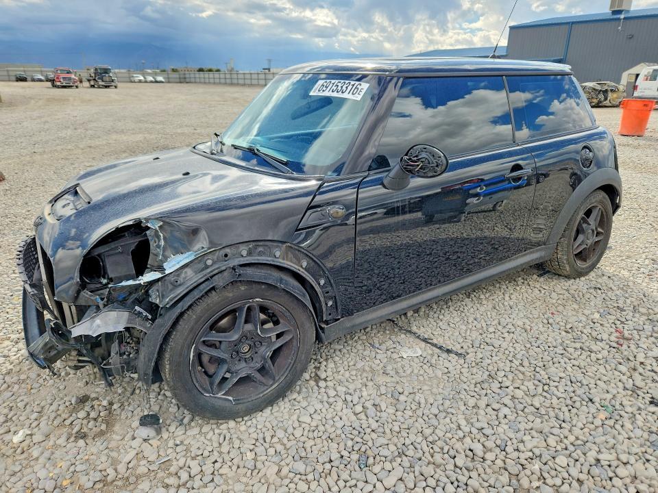 2010 MINI COOPER S  