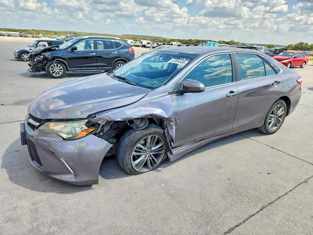 2016 TOYOTA CAMRY SE  