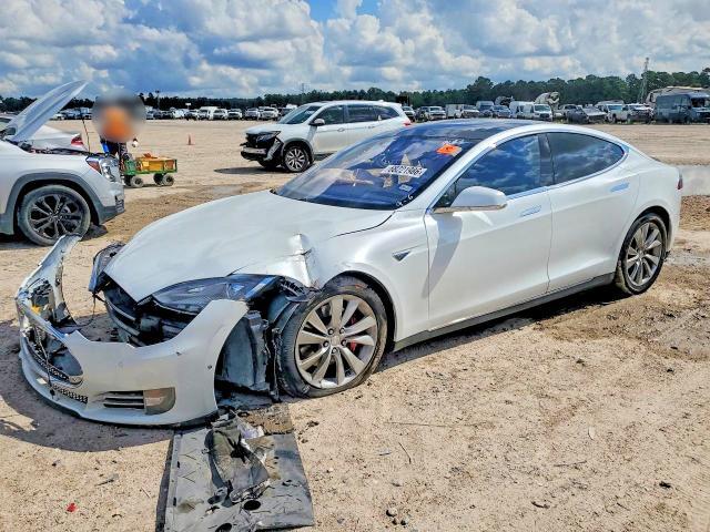2015 TESLA MODEL S   