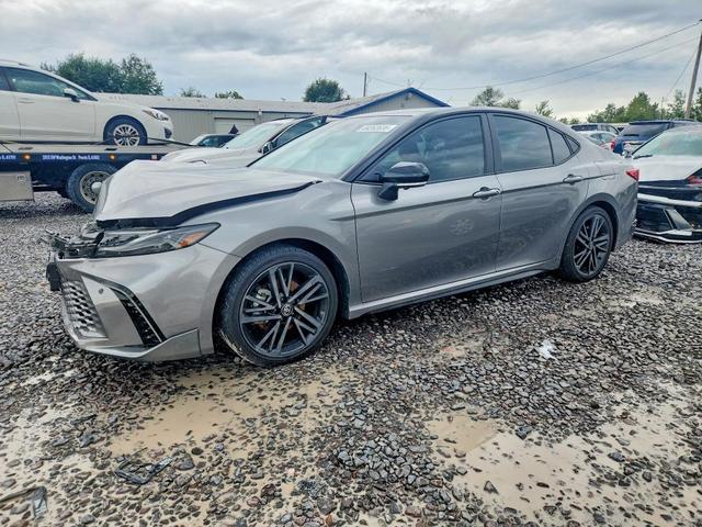 2025 TOYOTA CAMRY   