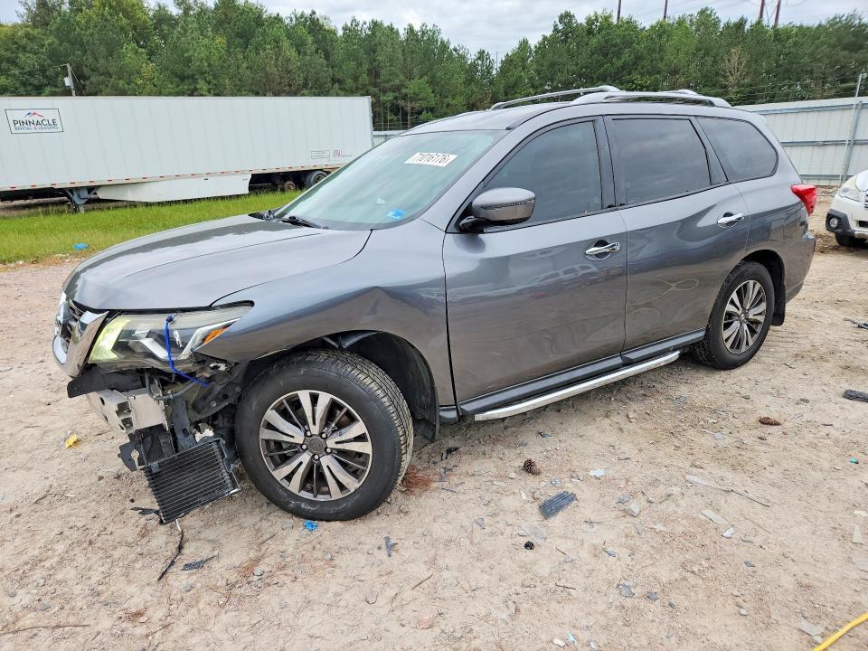 2017 NISSAN PATHFINDER SV  