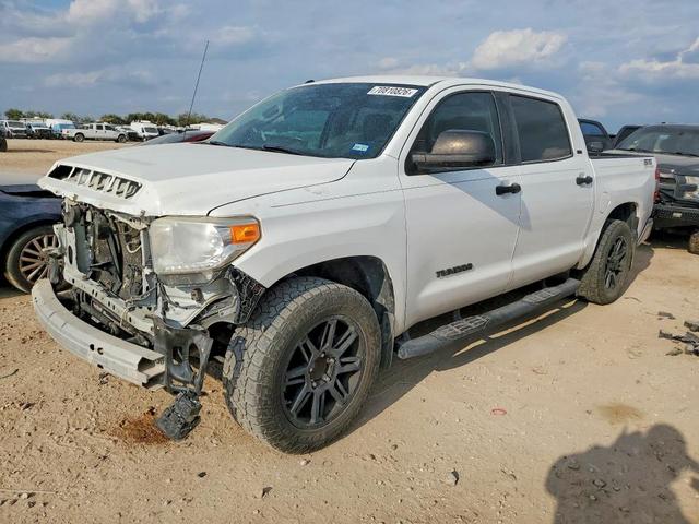 2017 TOYOTA TUNDRA CREWMAX SR5  