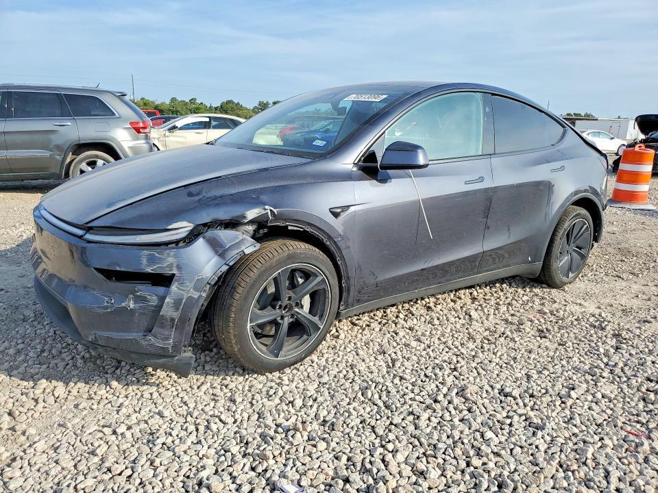 2026 TESLA MODEL Y   