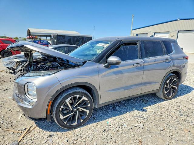2022 MITSUBISHI OUTLANDER SE  