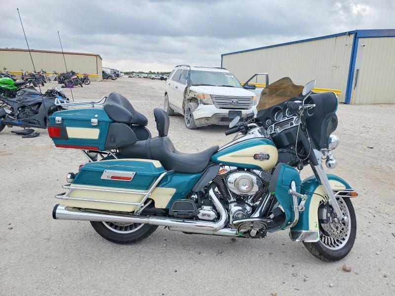 2009 HARLEY-DAVIDSON FLHTCU   