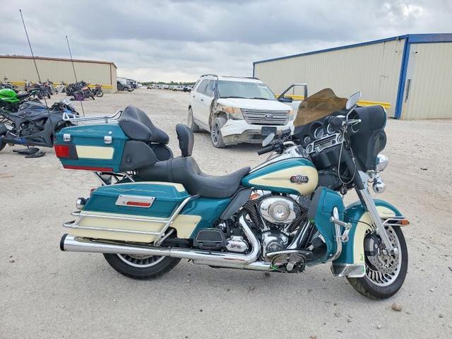 2009 HARLEY-DAVIDSON FLHTCU   