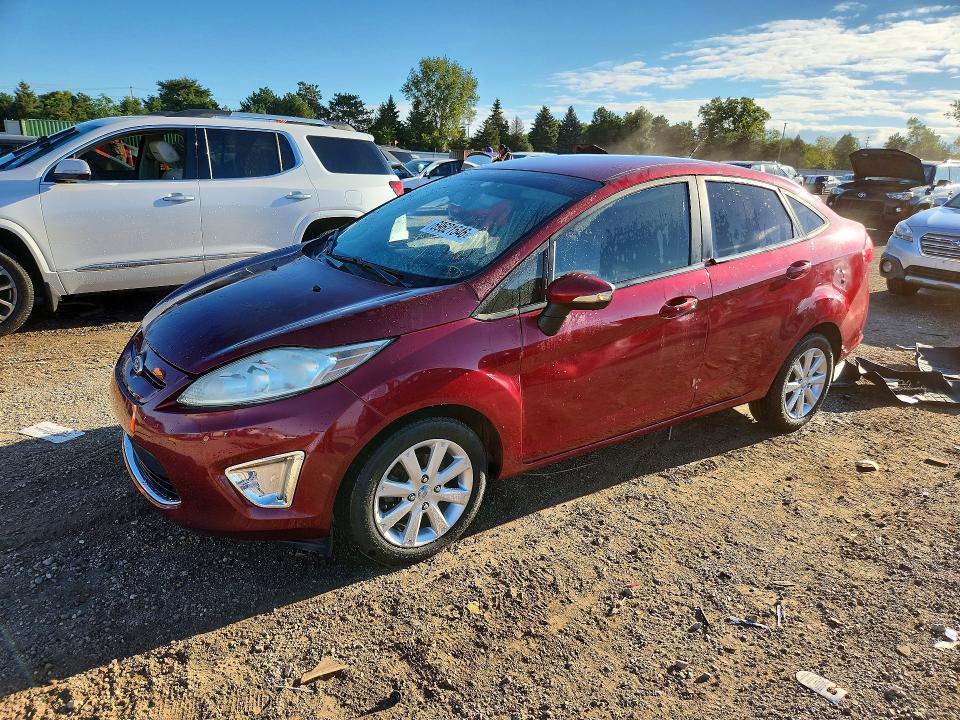2013 FORD FIESTA SE  
