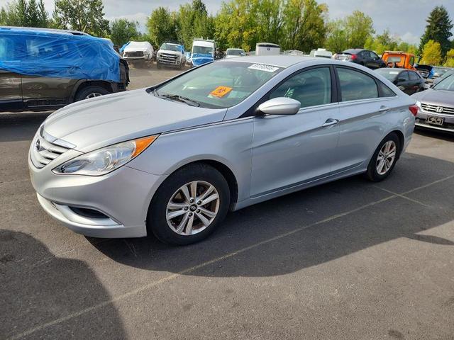 2012 HYUNDAI SONATA GLS  