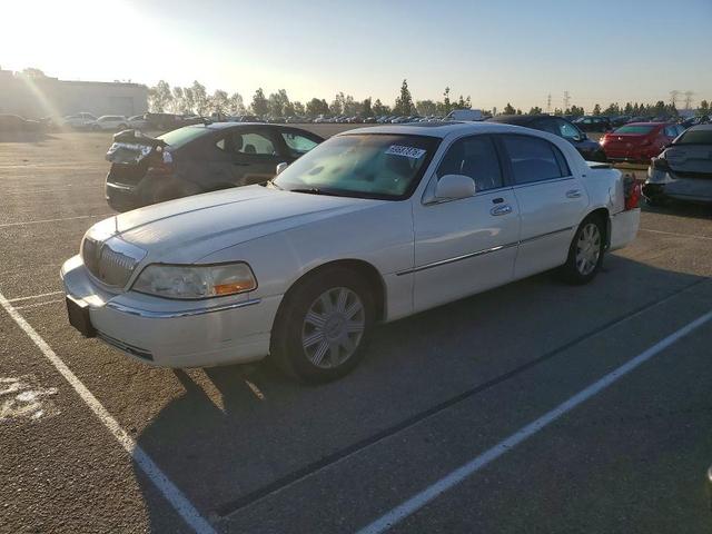 2003 LINCOLN TOWN CAR CARTIER  