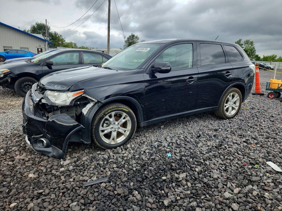 2015 MITSUBISHI OUTLANDER SE  