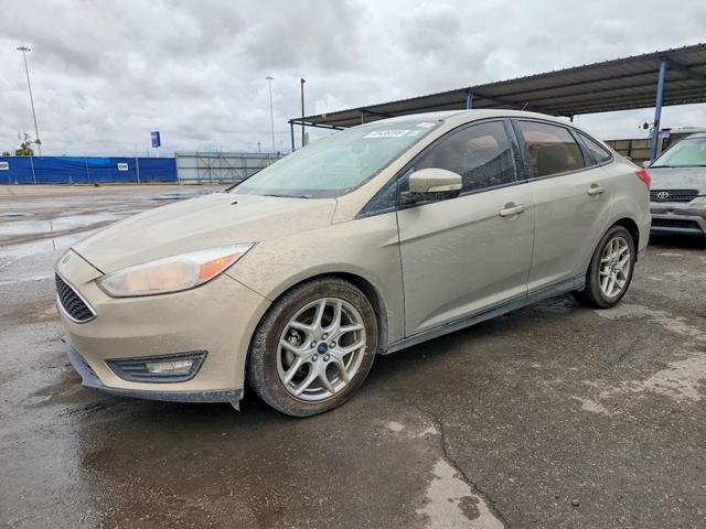 2015 FORD FOCUS SE  