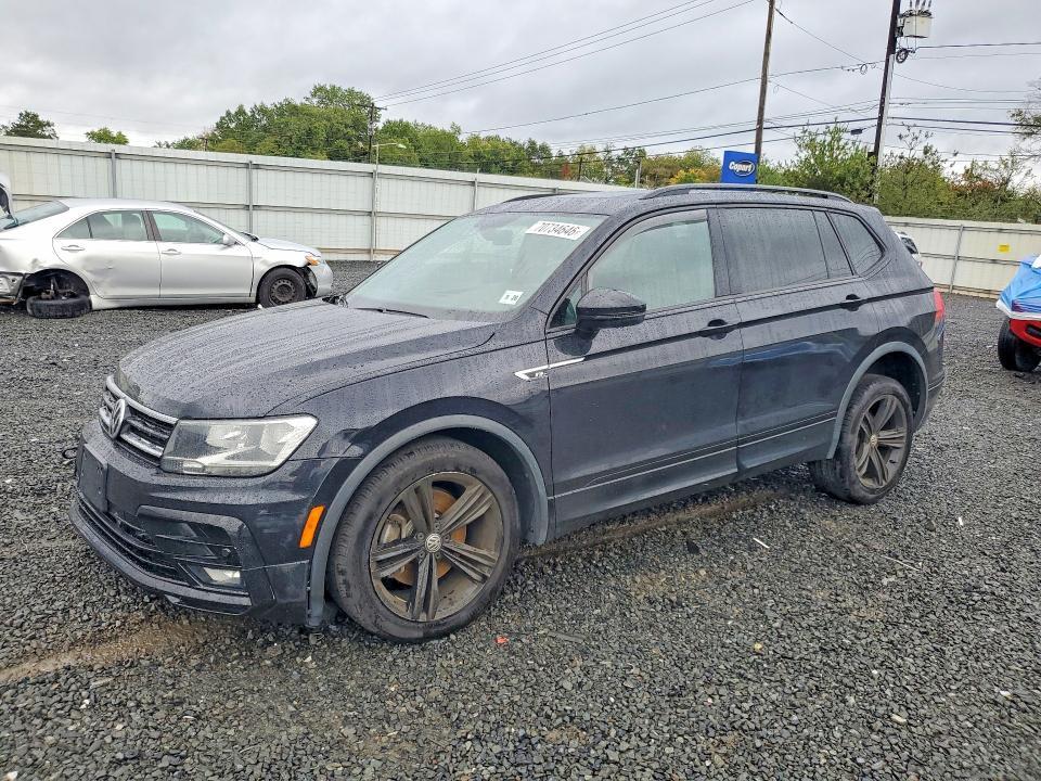 2019 VOLKSWAGEN TIGUAN SE  