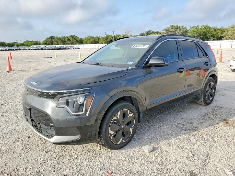 2023 KIA NIRO WIND  