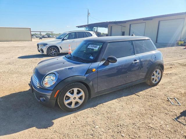 2010 MINI COOPER   