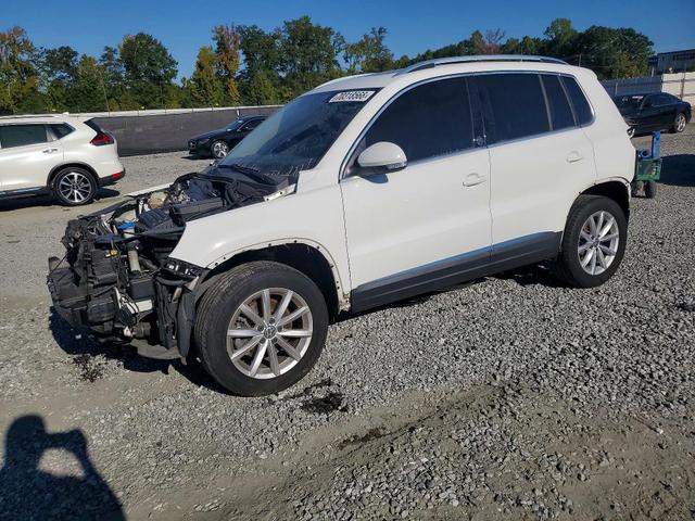 2017 VOLKSWAGEN TIGUAN