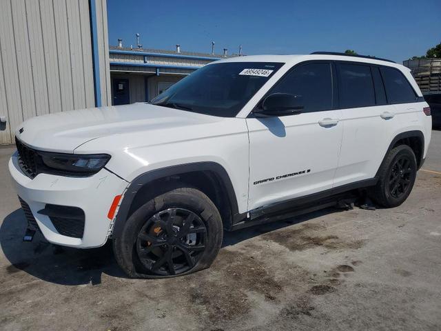 2025 JEEP GRAND CHEROKEE LAREDO  
