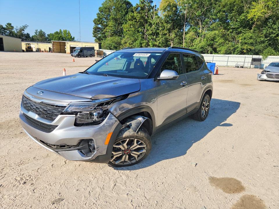 2021 KIA SELTOS S  