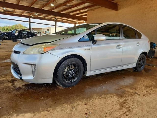 2013 TOYOTA PRIUS THREE  