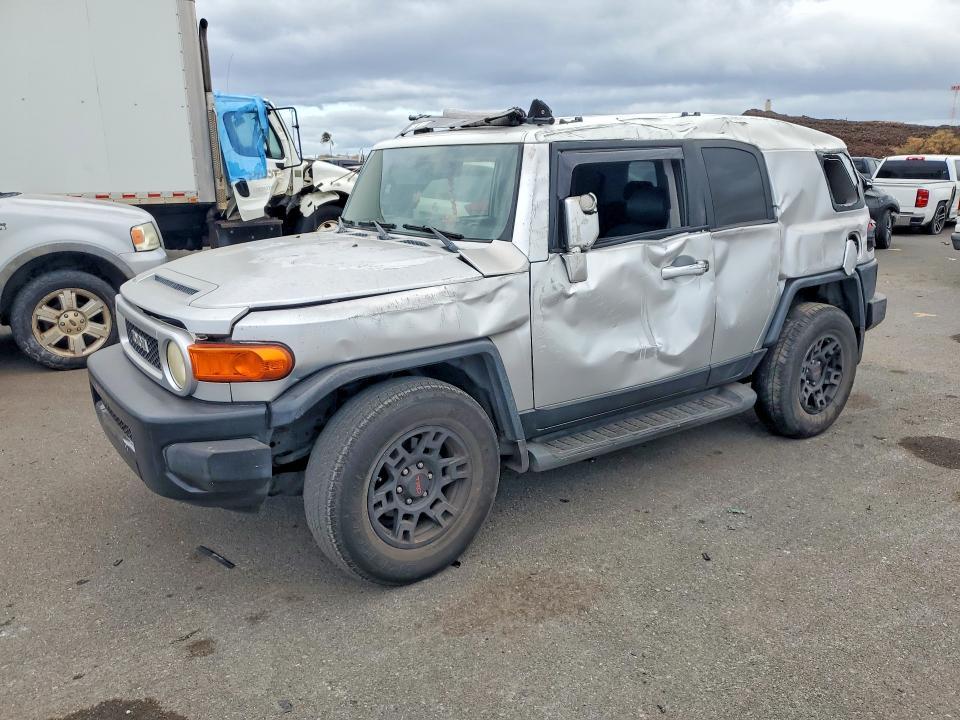 2007 TOYOTA FJ CRUISER BASE  