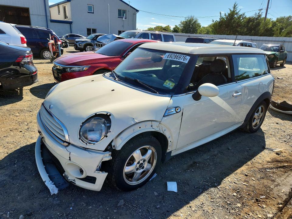 2011 MINI COOPER CLUBMAN  