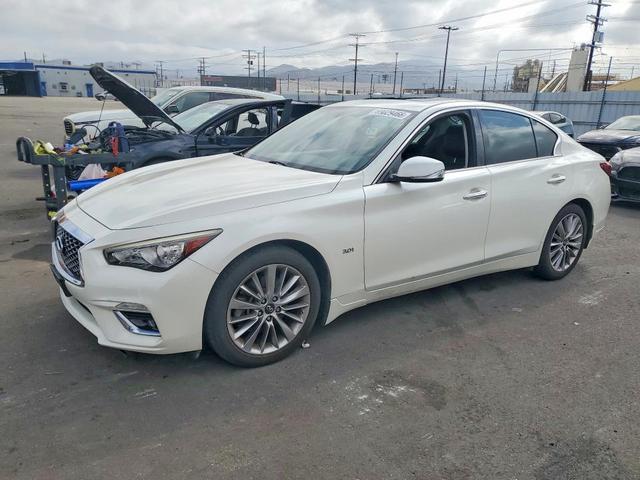 2018 INFINITI Q50 30T LUXE  