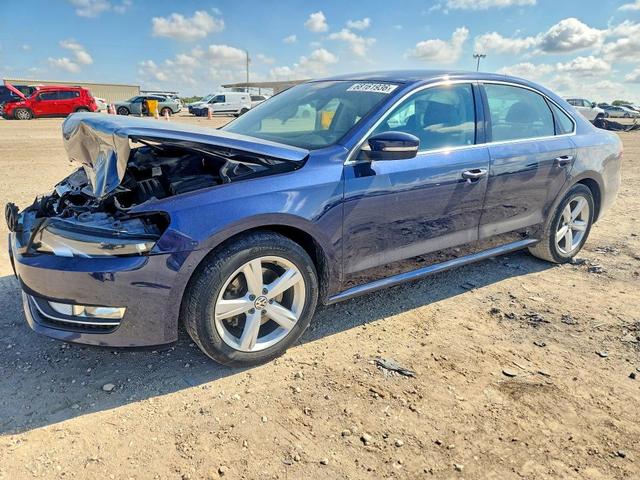 2015 VOLKSWAGEN PASSAT S  
