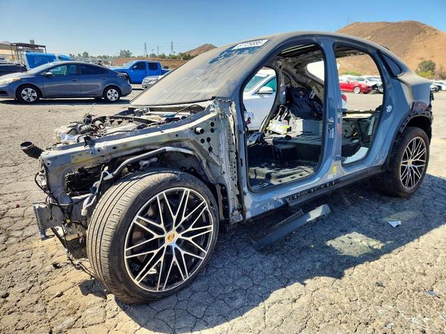 2024 PORSCHE CAYENNE COUPE  