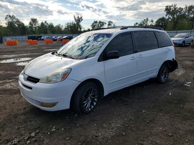 2005 TOYOTA SIENNA LE  