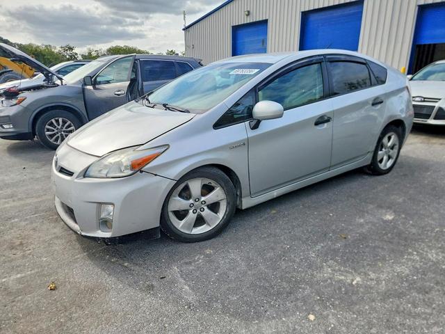 2010 TOYOTA PRIUS III  