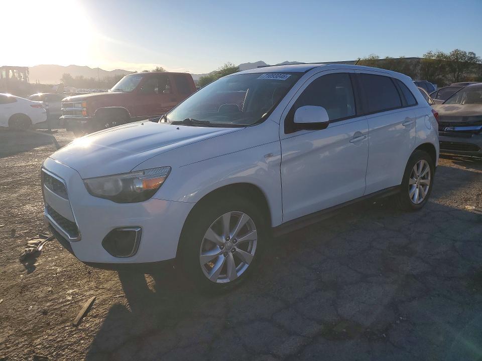 2015 MITSUBISHI OUTLANDER SPORT ES  