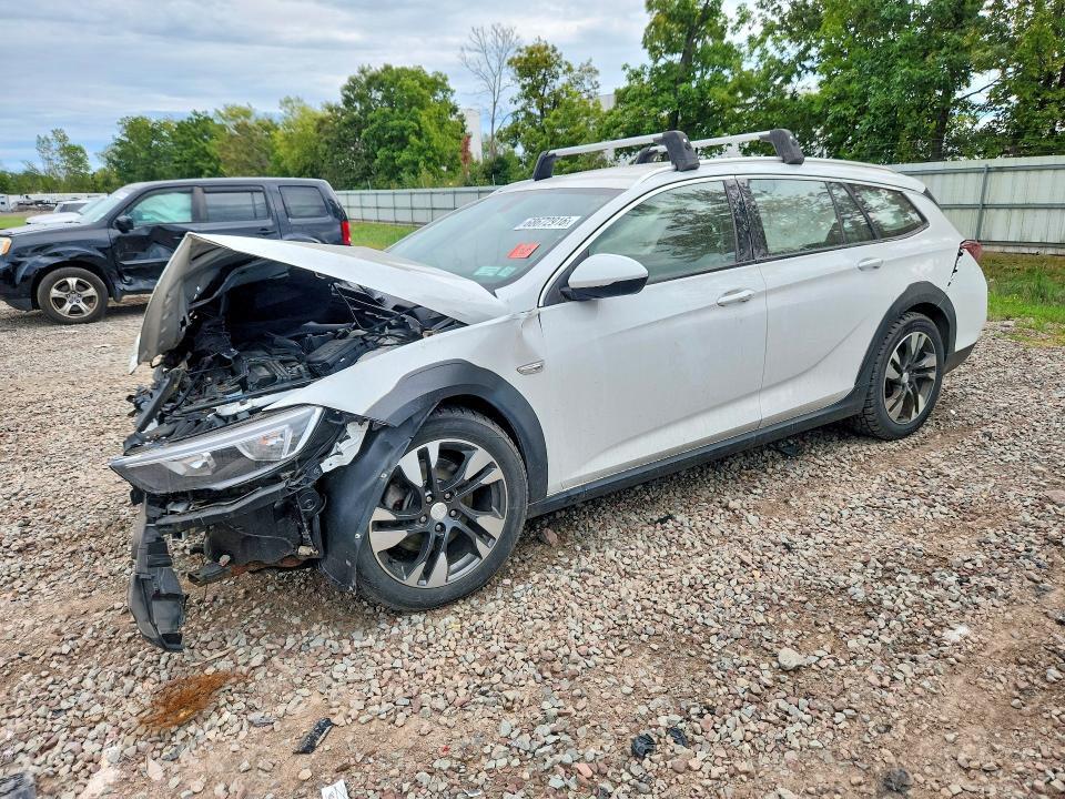 2018 BUICK REGAL TOURX PREFERRED  