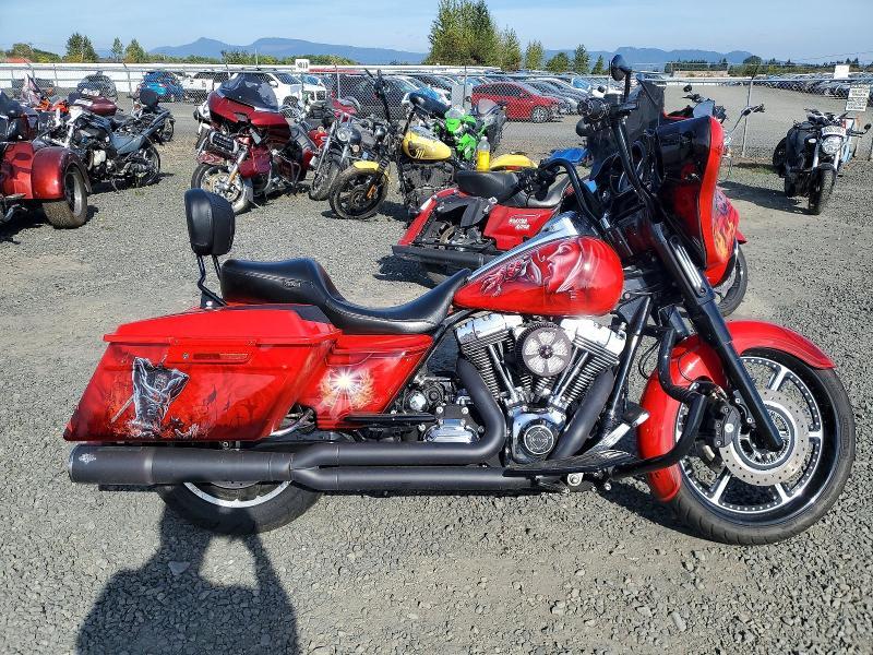 2013 HARLEY-DAVIDSON FLHX STREET GLIDE  