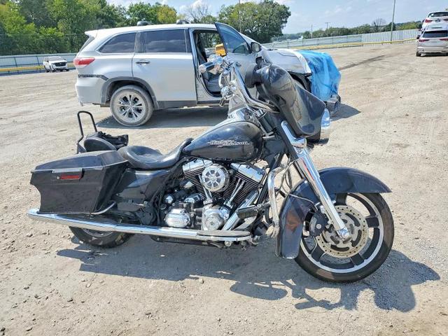 2013 HARLEY-DAVIDSON FLHX STREET GLIDE