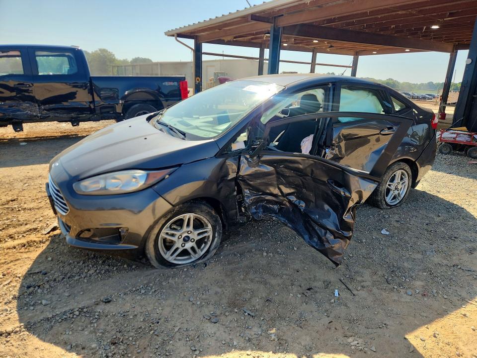 2018 FORD FIESTA SE  