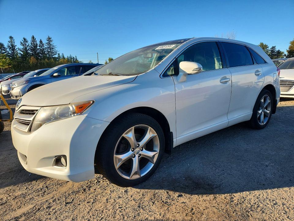 2015 TOYOTA VENZA XLE  