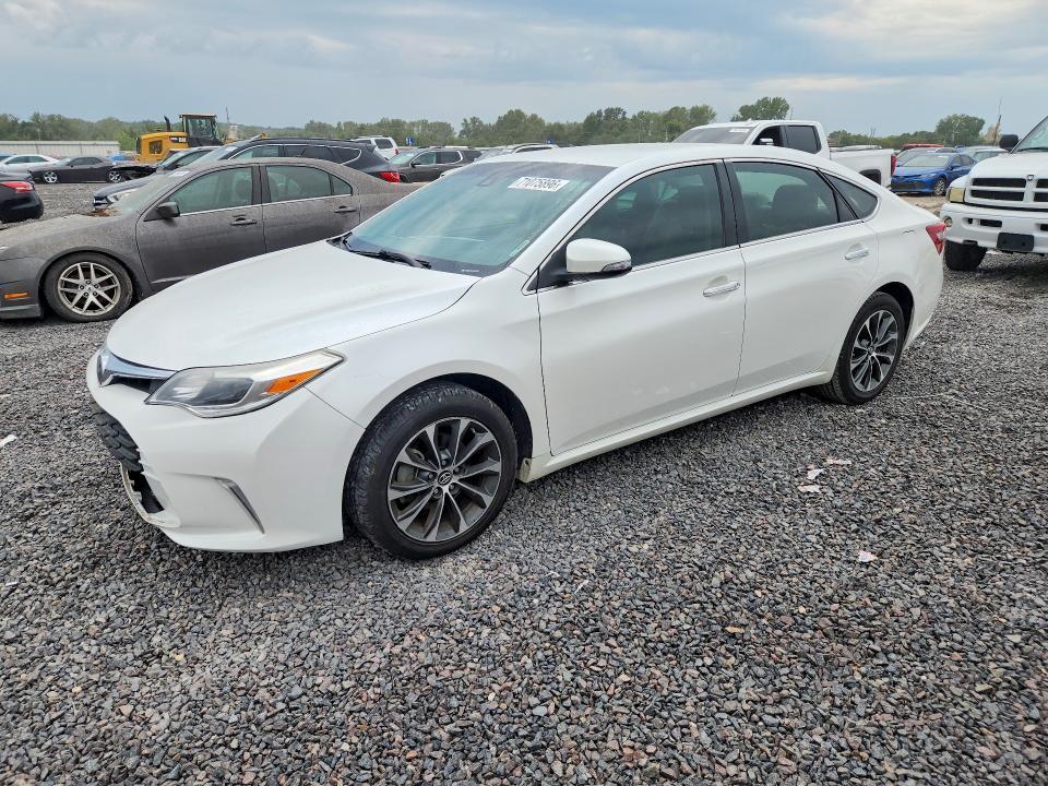 2017 TOYOTA AVALON XLE  