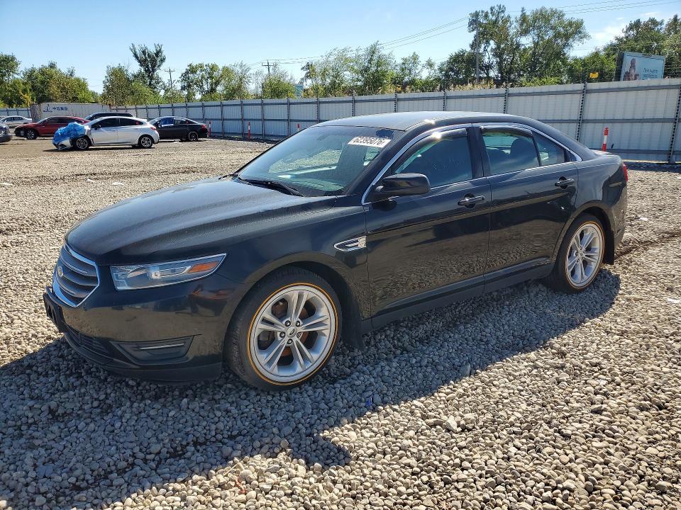 2013 FORD TAURUS SEL  