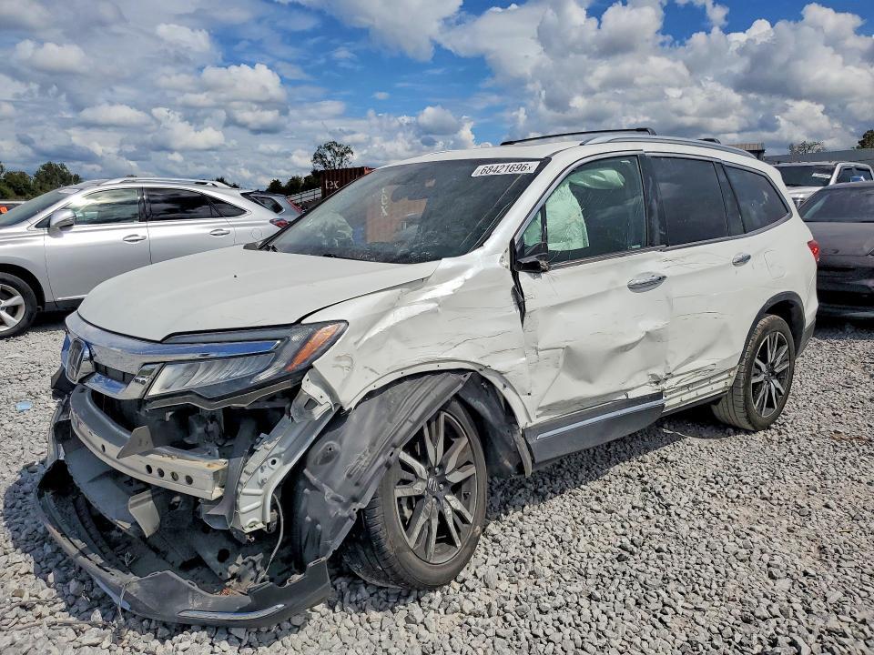 2021 HONDA PILOT TOURING  