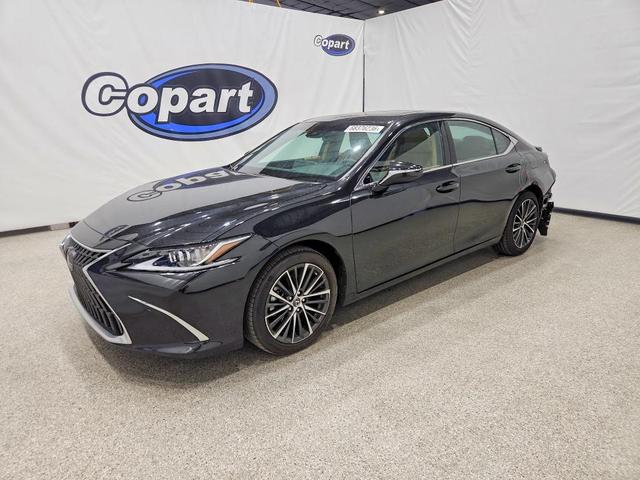 2025 LEXUS ES 300H BASE  