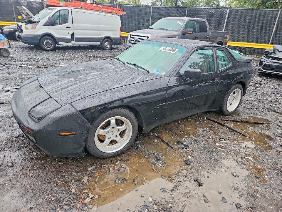 1986 PORSCHE 944   