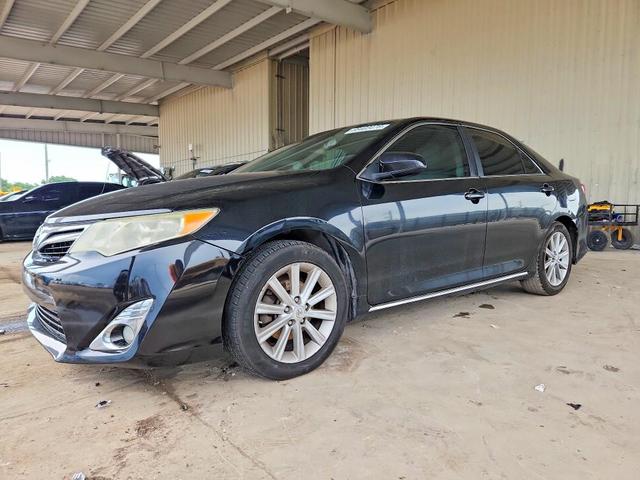 2012 TOYOTA CAMRY XLE  