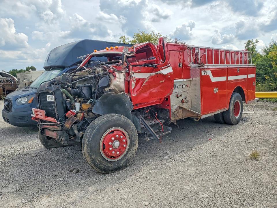 1982 CHEVROLET C7 PUMPER FIRE TRUCK