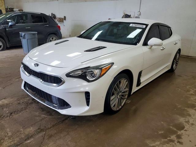 2018 KIA STINGER BASE  