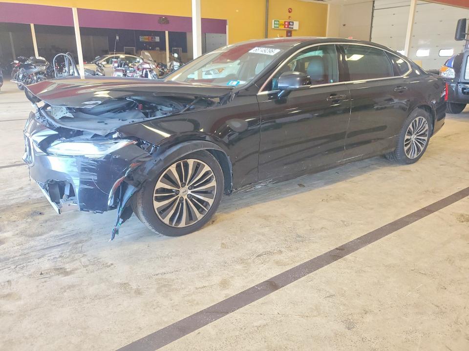 2020 VOLVO S90 T6 MOMENTUM  