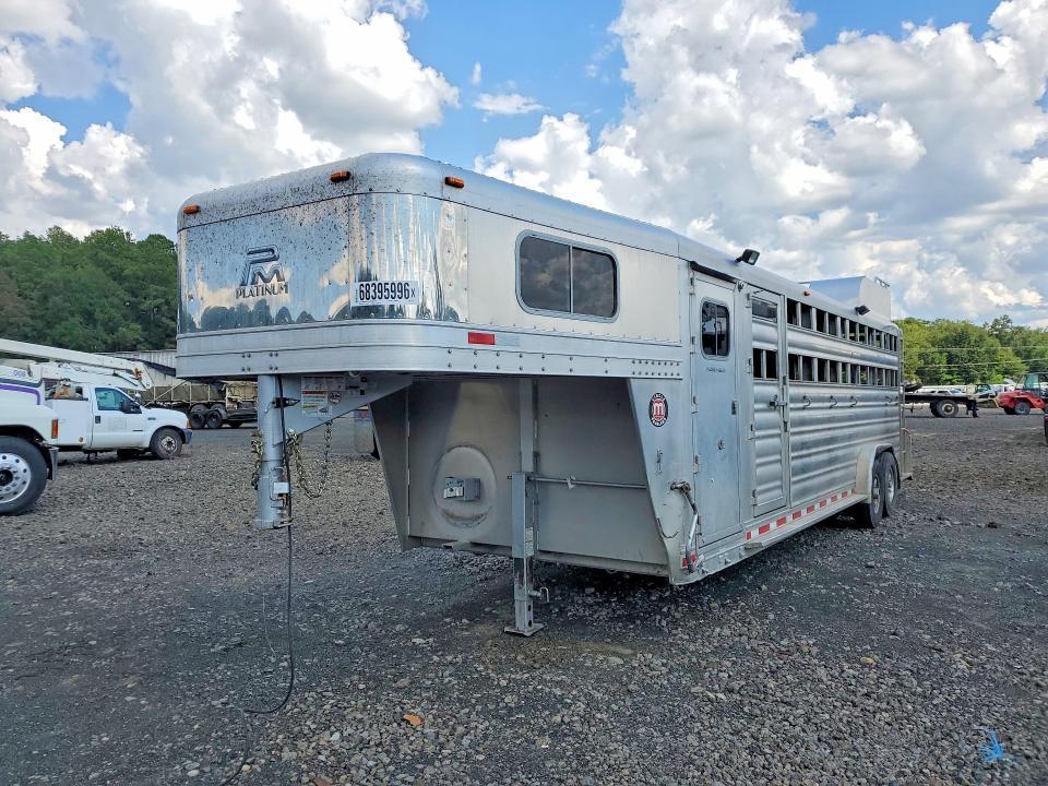 2024 HORSE TRAILER