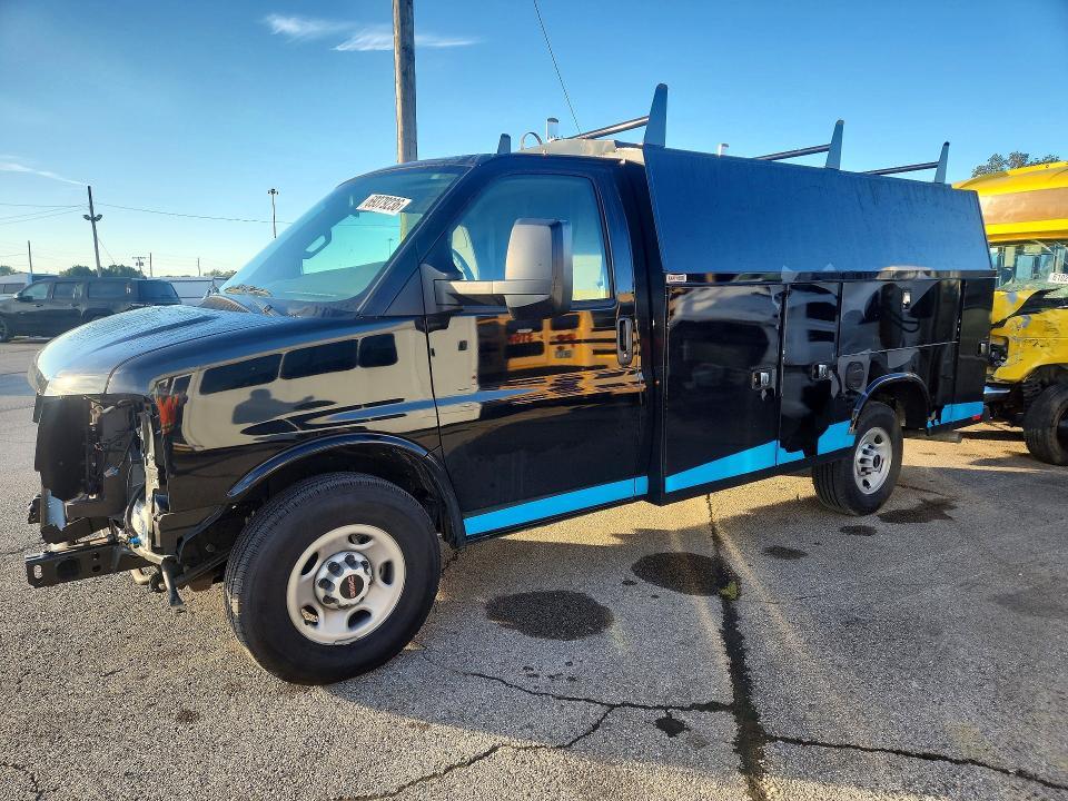 2026 GMC SAVANA CUTAWAY G3500  