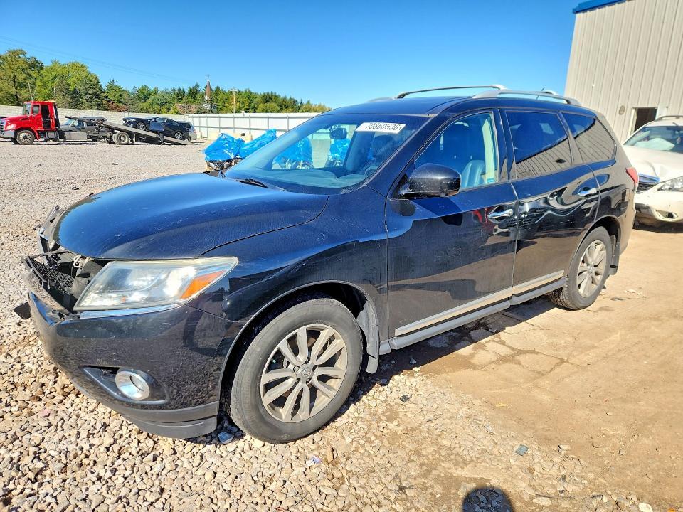 2016 NISSAN PATHFINDER SL  