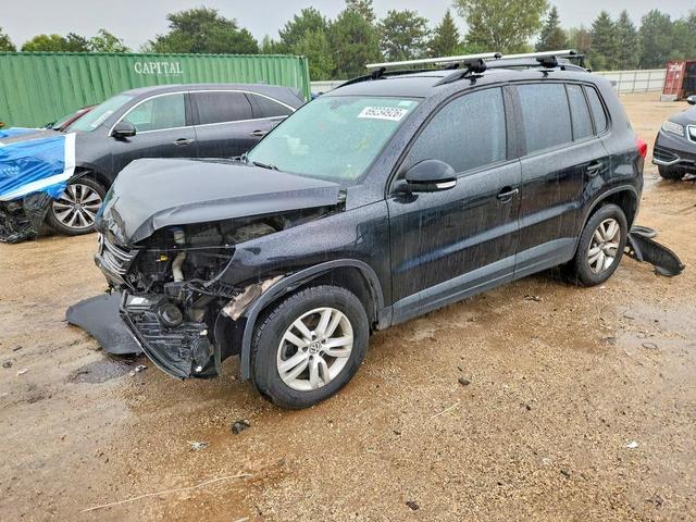 2016 VOLKSWAGEN TIGUAN S  